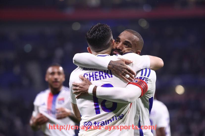 爱游戏体育-世俱杯名嘴解说失言合集:那些令人哭笑不得的瞬间