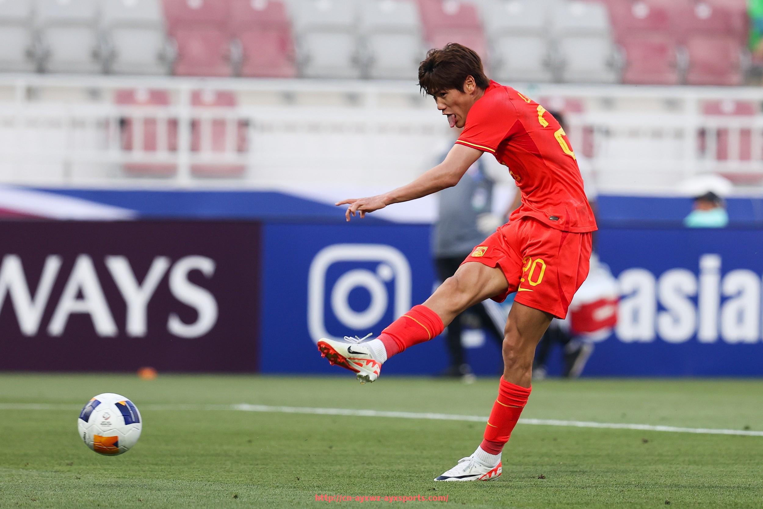 爱游戏体育-世俱杯比赛现场航拍图像与转播同步技术系统运行机制研究